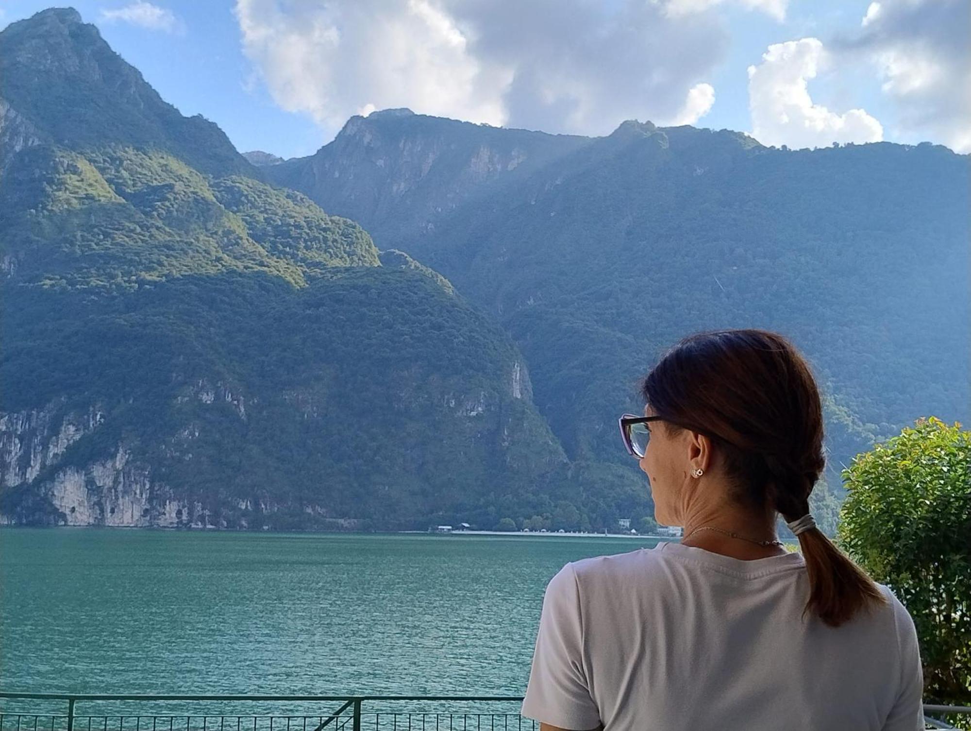 Lake Como Casa La Rosa Abbadia Lariana Bagian luar foto