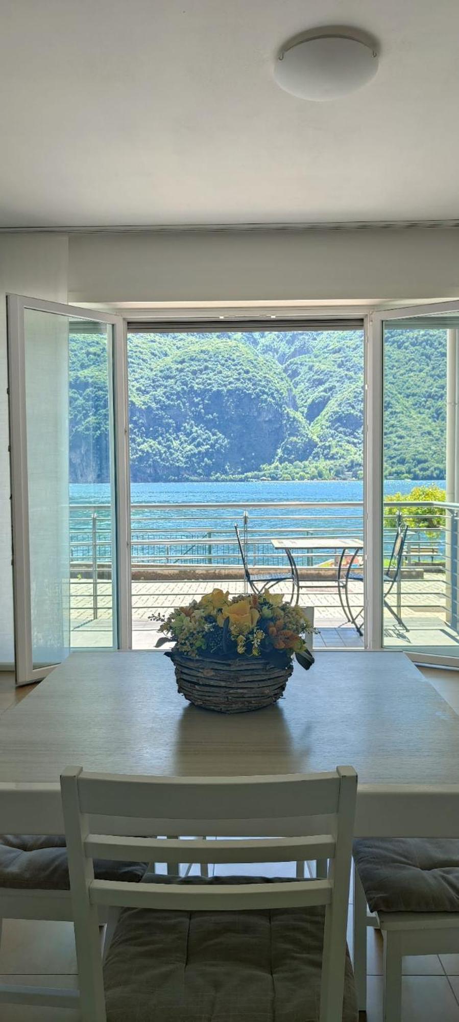 Lake Como Casa La Rosa Abbadia Lariana Bagian luar foto