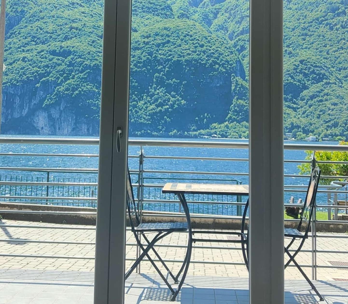 Lake Como Casa La Rosa Abbadia Lariana Bagian luar foto